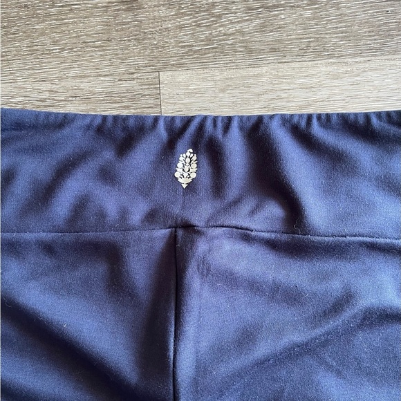 Free People Navy Yoga Pants - Picture 4 of 4